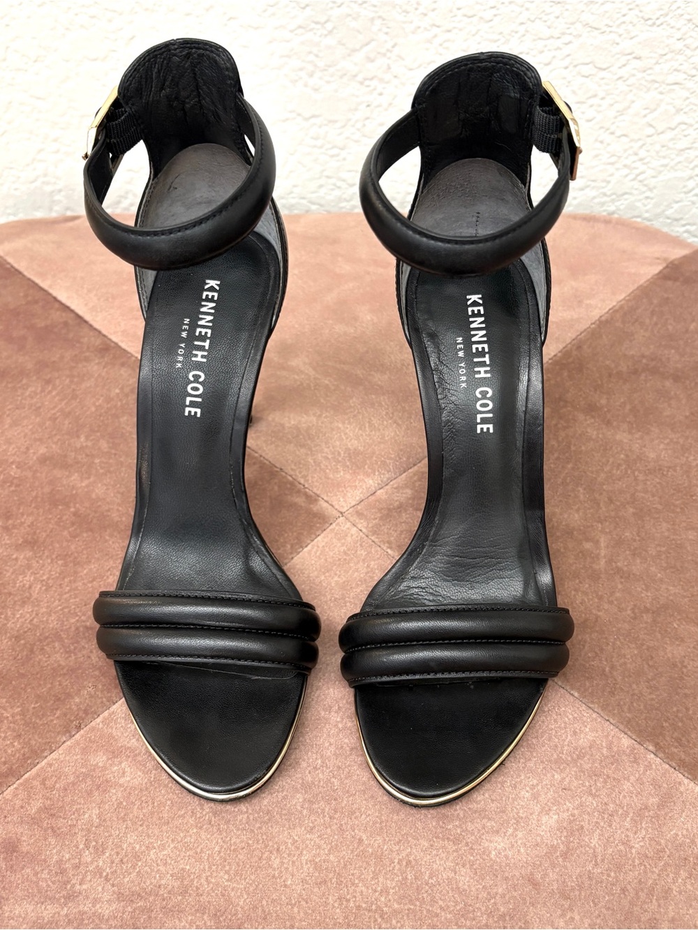 Kenneth Cole Black Leather Ankle-Strap Sandals 5.5